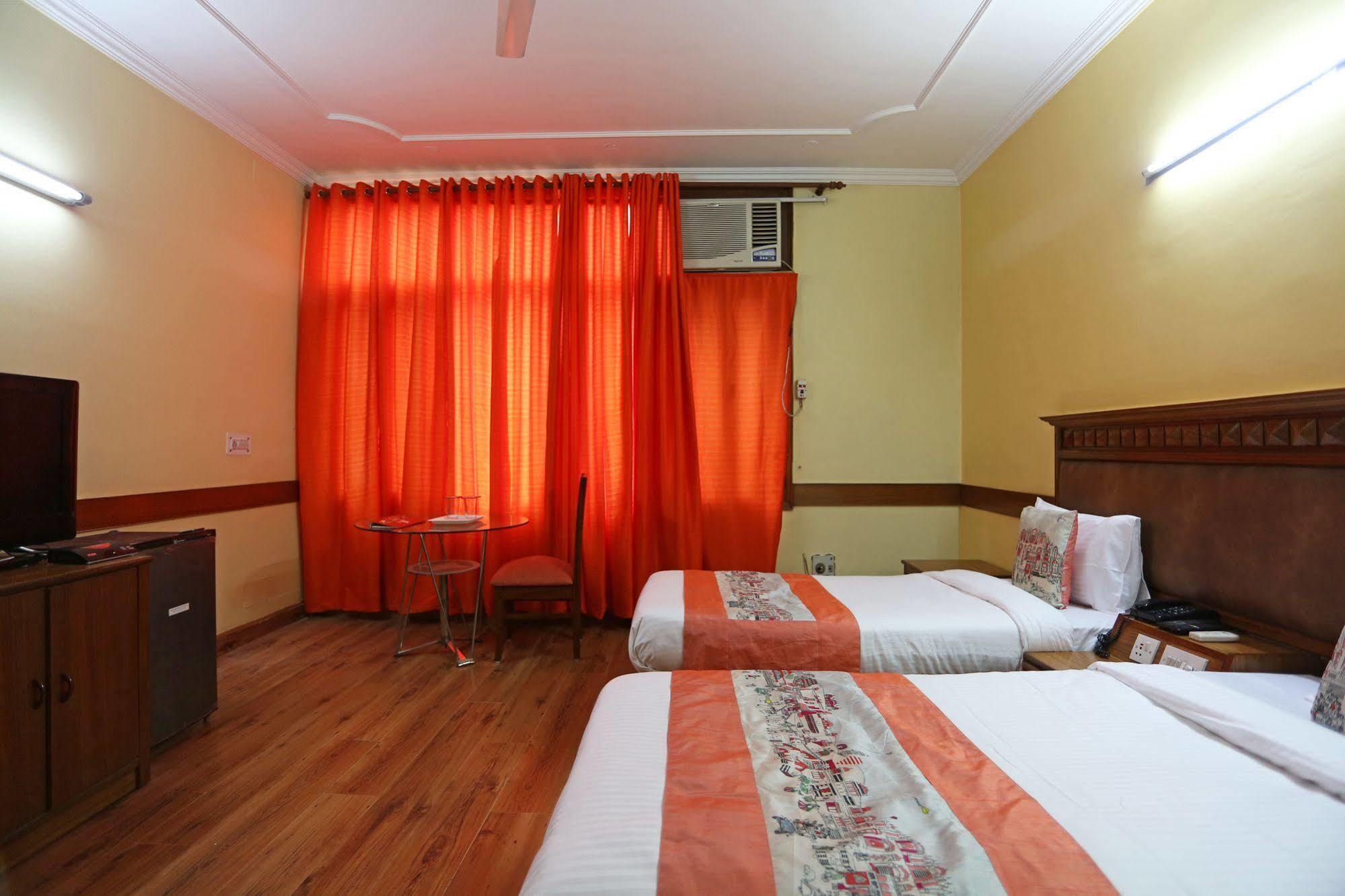 Oyo Rooms Kalkaji Mandir Neu-Delhi Exterior foto